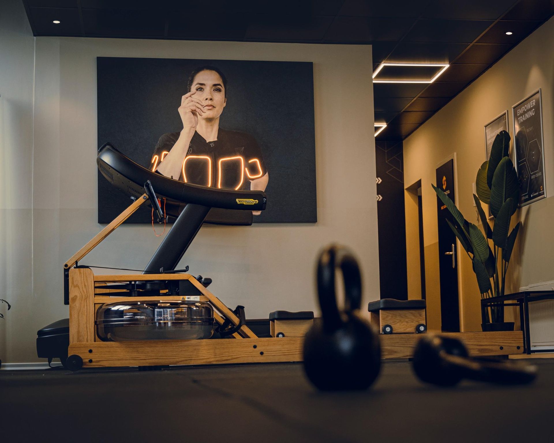 SUPERNOVA FITNESS, Berlin, Deutschland - EMS Fitness Training